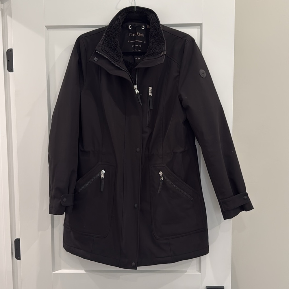 Calvin Klein rain jacket medium - Picture 3 of 4